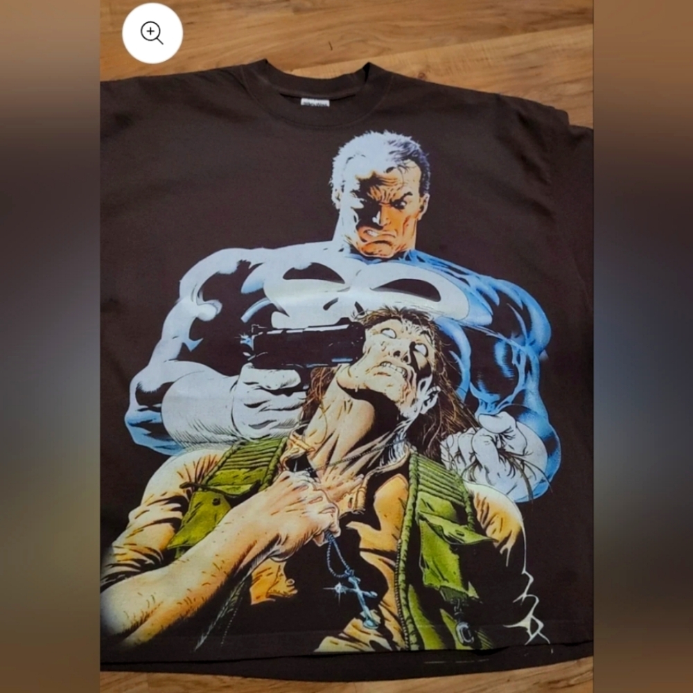 PUNISHER T SHIRT ON SHAKA HEAVY GARMET DYED T SHIRT